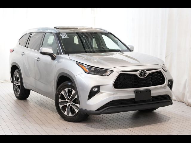 2022 Toyota Highlander XLE