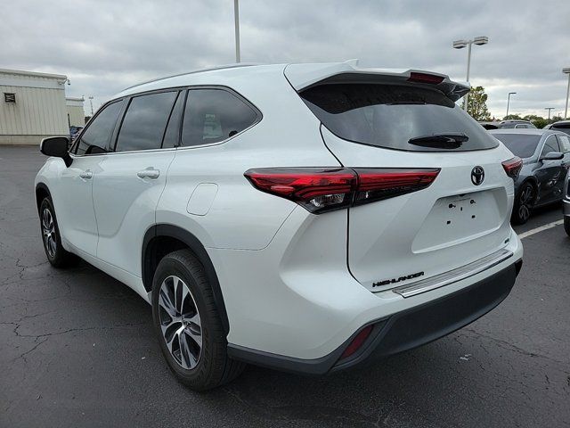 2022 Toyota Highlander XLE