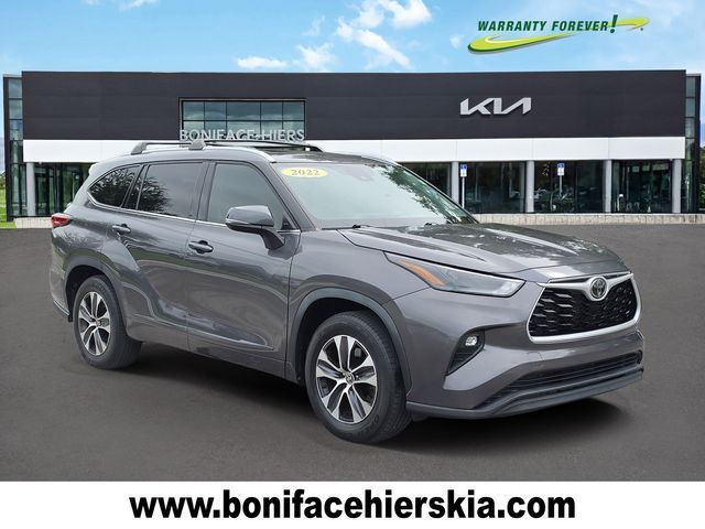 2022 Toyota Highlander XLE