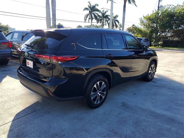 2022 Toyota Highlander XLE