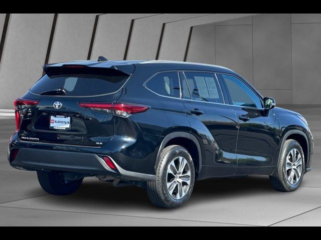 2022 Toyota Highlander XLE