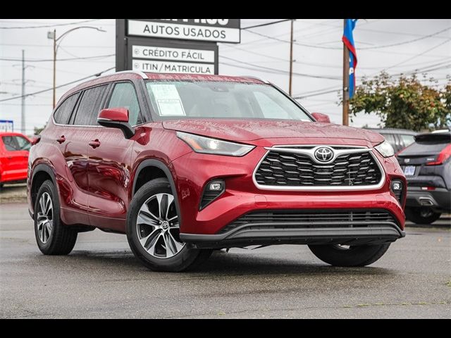 2022 Toyota Highlander XLE