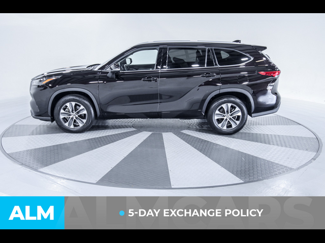 2022 Toyota Highlander XLE