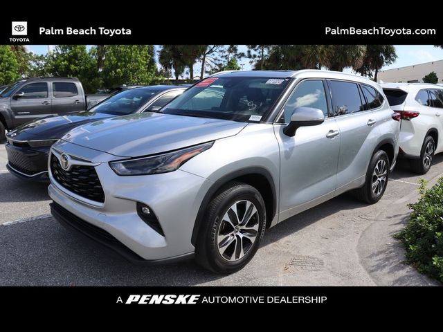 2022 Toyota Highlander XLE