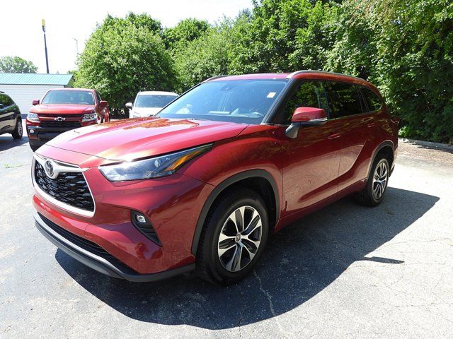 2022 Toyota Highlander XLE