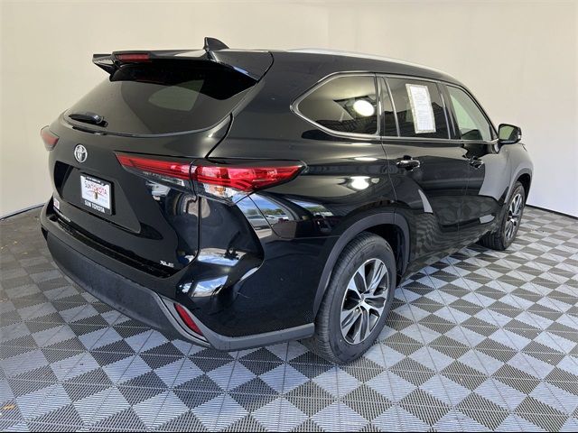 2022 Toyota Highlander XLE