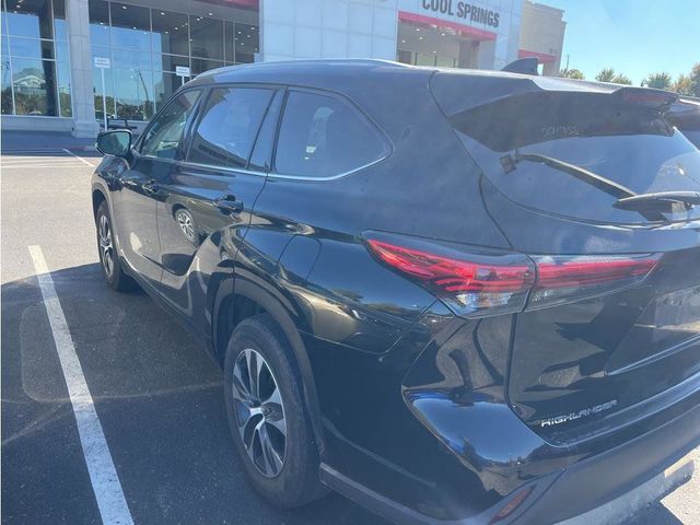 2022 Toyota Highlander XLE