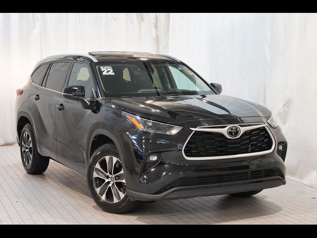 2022 Toyota Highlander XLE