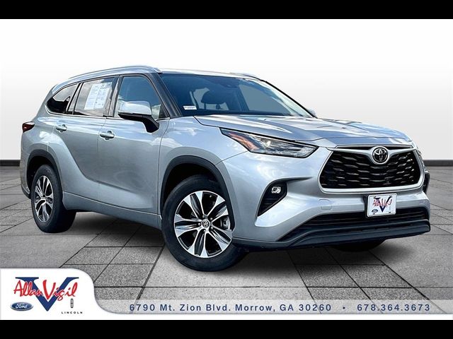 2022 Toyota Highlander XLE