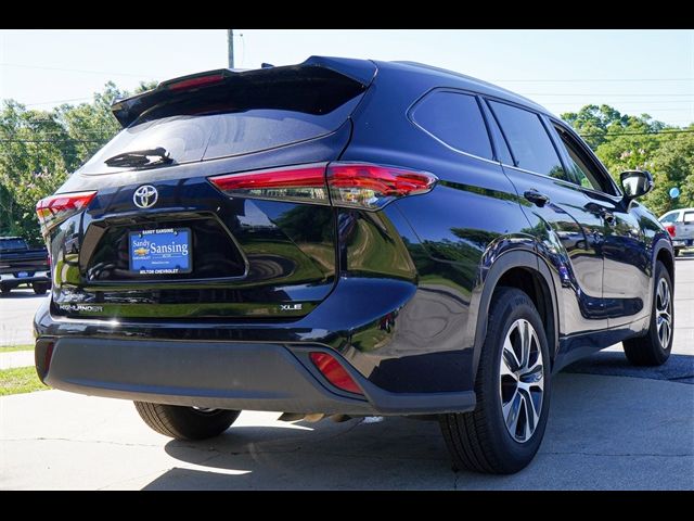 2022 Toyota Highlander XLE