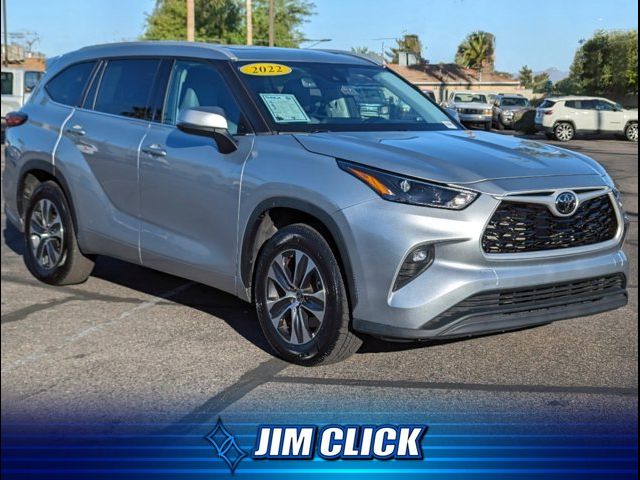 2022 Toyota Highlander XLE