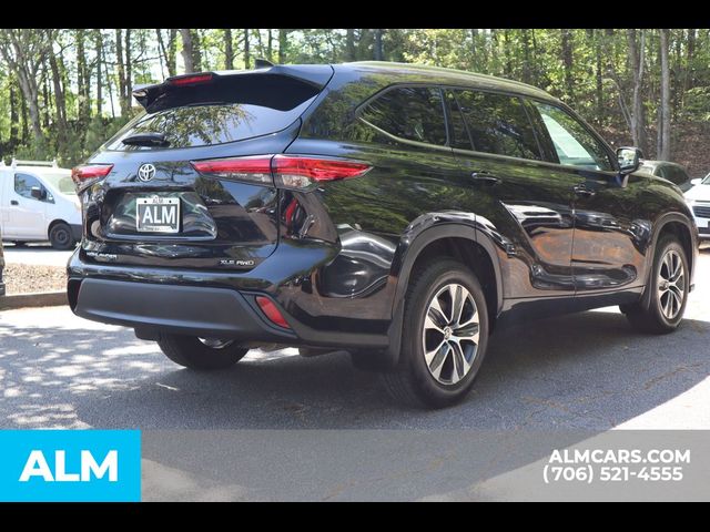 2022 Toyota Highlander XLE