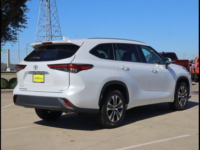 2022 Toyota Highlander XLE