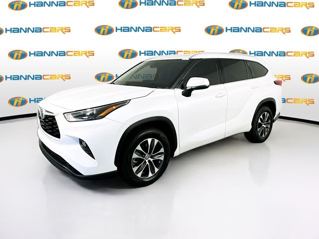 2022 Toyota Highlander XLE