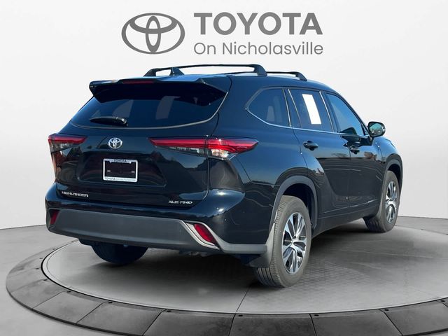 2022 Toyota Highlander XLE