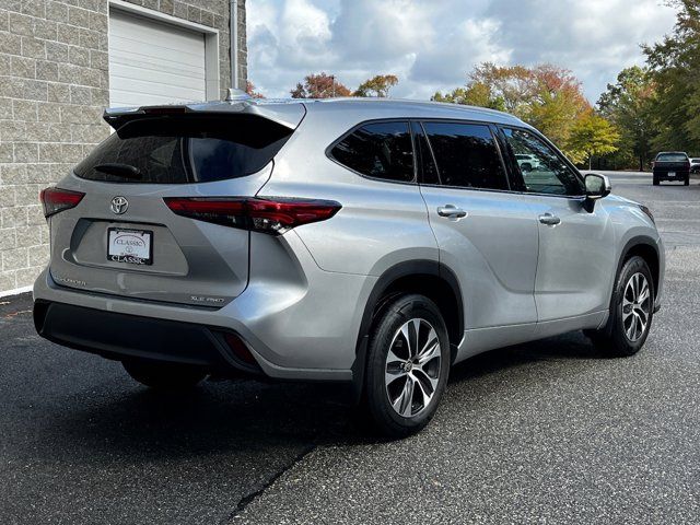 2022 Toyota Highlander XLE