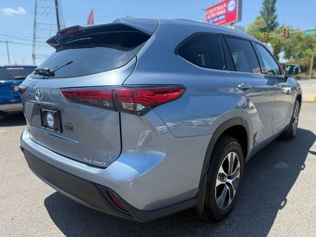 2022 Toyota Highlander XLE