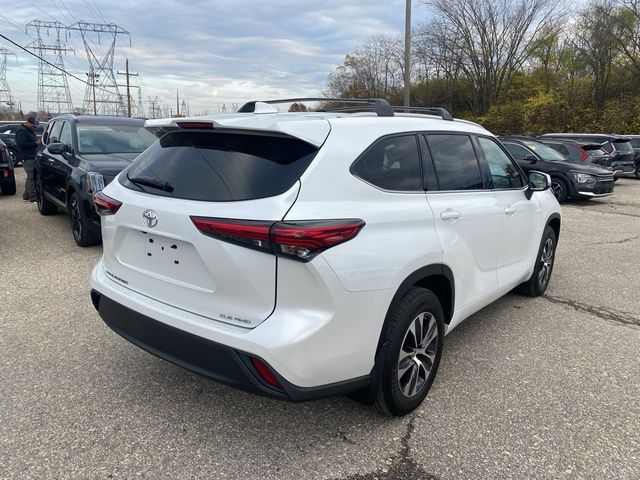 2022 Toyota Highlander XLE