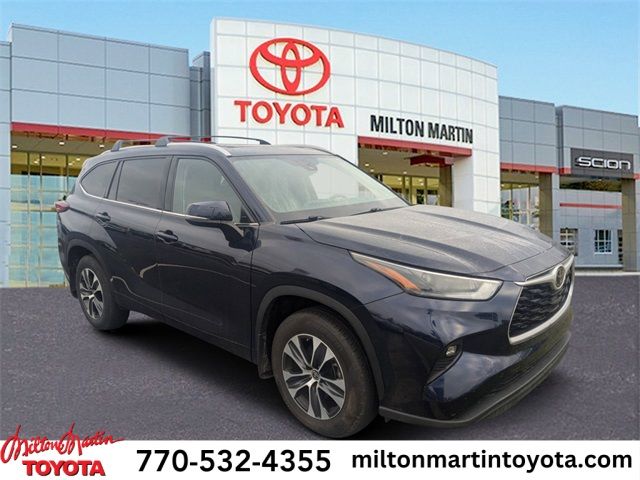 2022 Toyota Highlander XLE