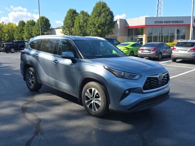 2022 Toyota Highlander XLE