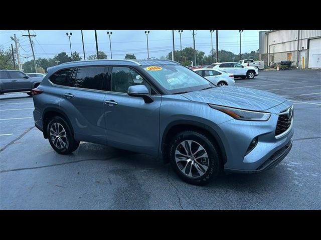 2022 Toyota Highlander XLE