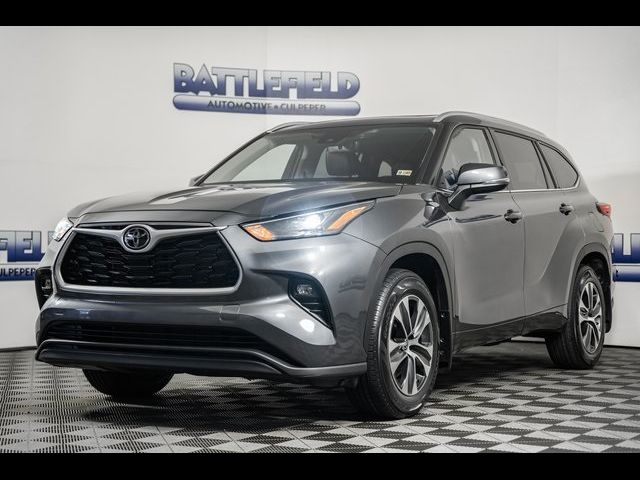 2022 Toyota Highlander XLE