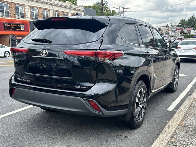 2022 Toyota Highlander XLE