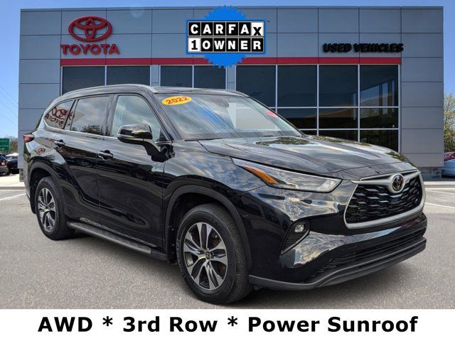 2022 Toyota Highlander XLE