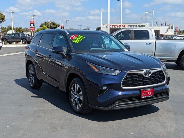 2022 Toyota Highlander XLE