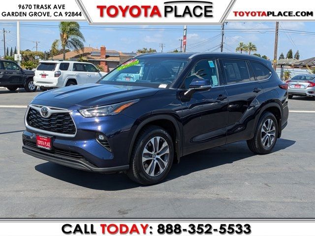 2022 Toyota Highlander XLE