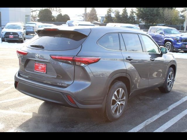 2022 Toyota Highlander XLE