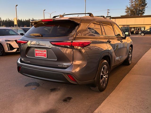 2022 Toyota Highlander XLE