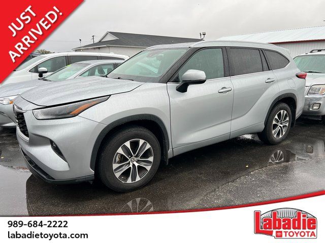 2022 Toyota Highlander XLE