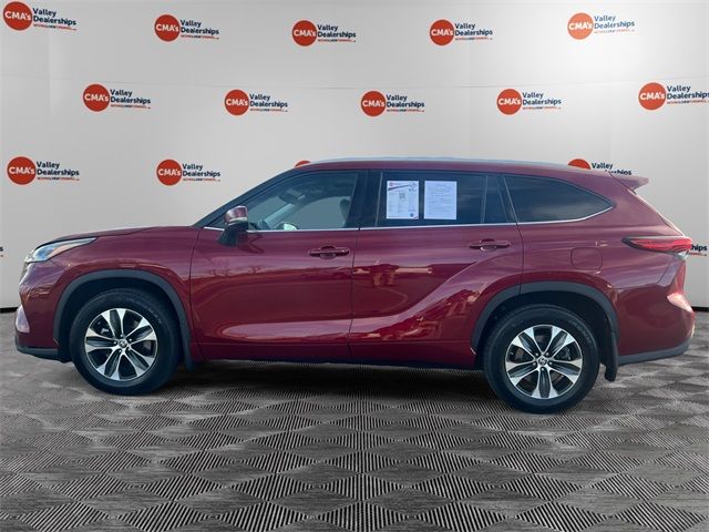 2022 Toyota Highlander XLE