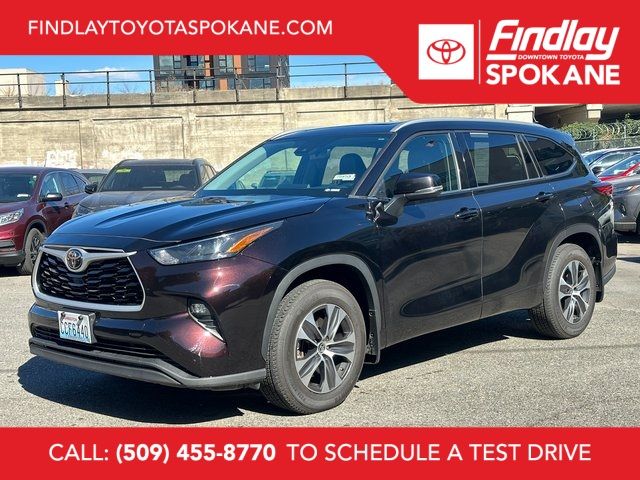 2022 Toyota Highlander XLE