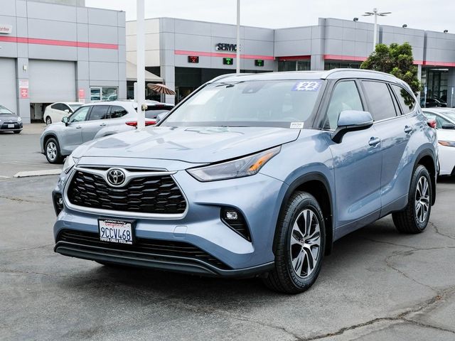 2022 Toyota Highlander XLE