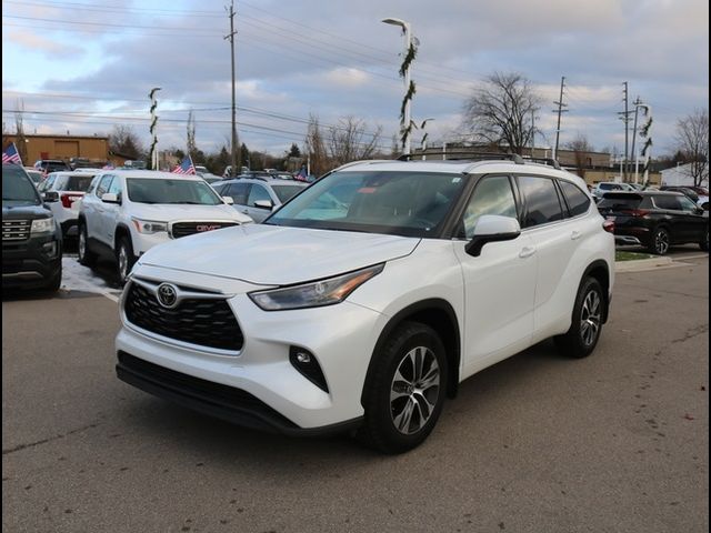 2022 Toyota Highlander XLE