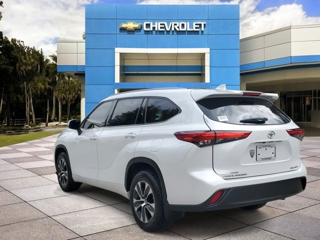 2022 Toyota Highlander XLE