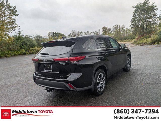 2022 Toyota Highlander XLE