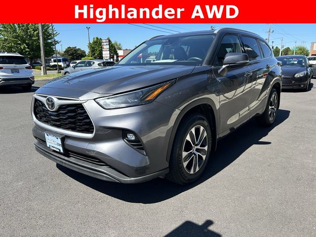 2022 Toyota Highlander XLE