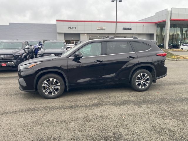 2022 Toyota Highlander XLE