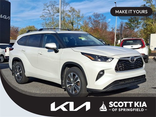 2022 Toyota Highlander XLE