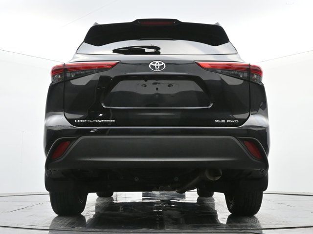 2022 Toyota Highlander XLE