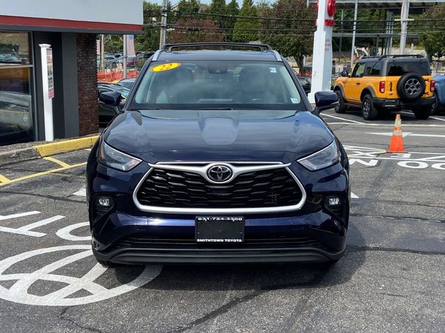 2022 Toyota Highlander XLE