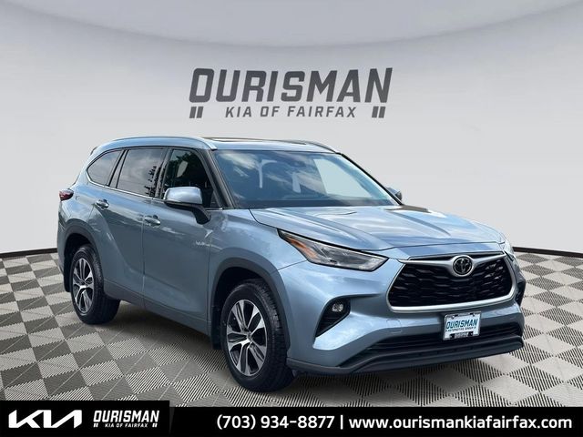 2022 Toyota Highlander XLE