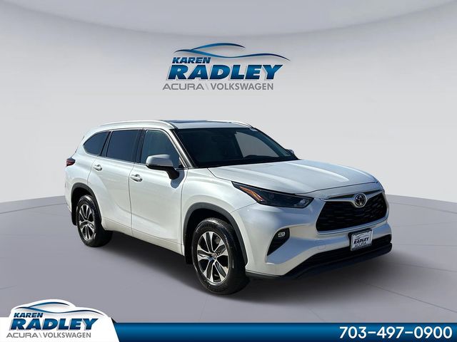 2022 Toyota Highlander XLE