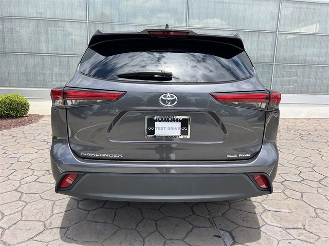 2022 Toyota Highlander XLE