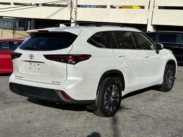 2022 Toyota Highlander XLE