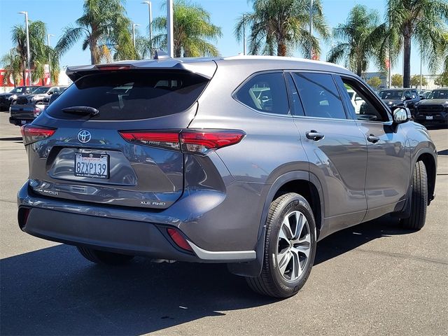 2022 Toyota Highlander XLE