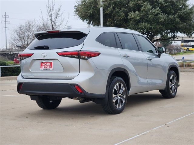 2022 Toyota Highlander XLE